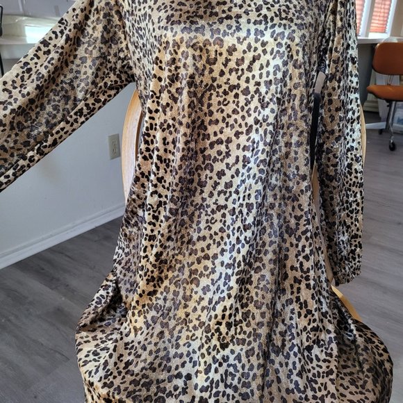 Impressions of California, Cheetah Animal Print, Long sleeve size Medium - Picture 2 of 3